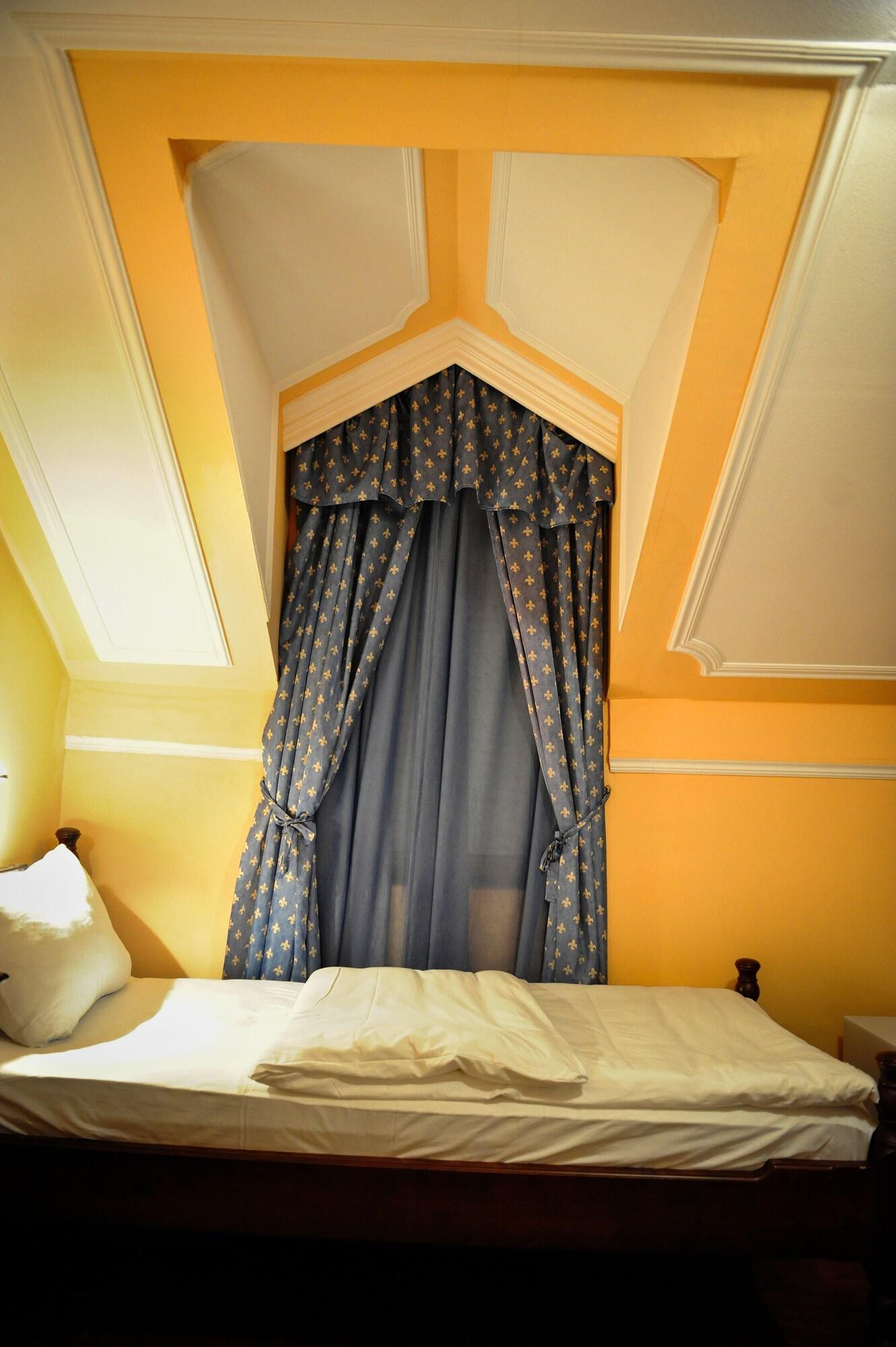 Hotel Evropa Подгорица Экстерьер фото