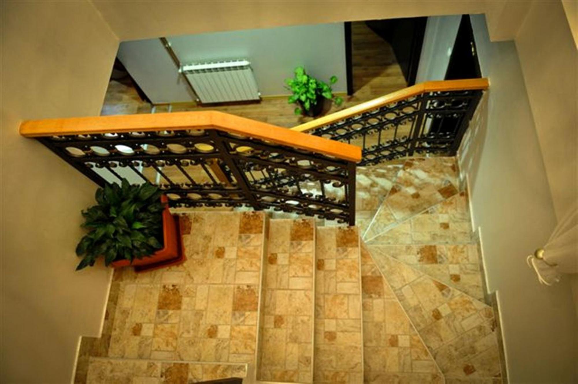 Hotel Evropa Подгорица Экстерьер фото