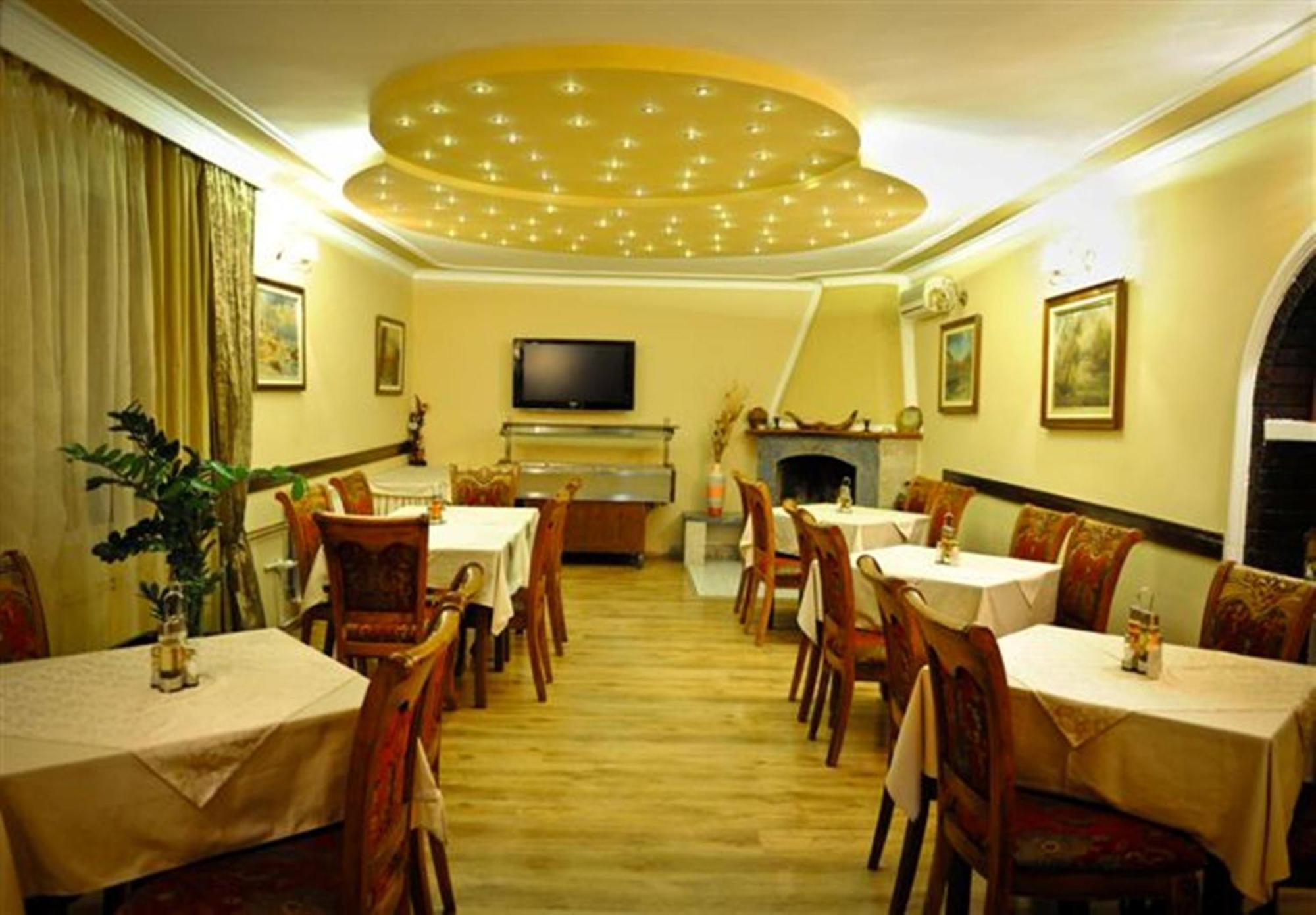 Hotel Evropa Подгорица Экстерьер фото